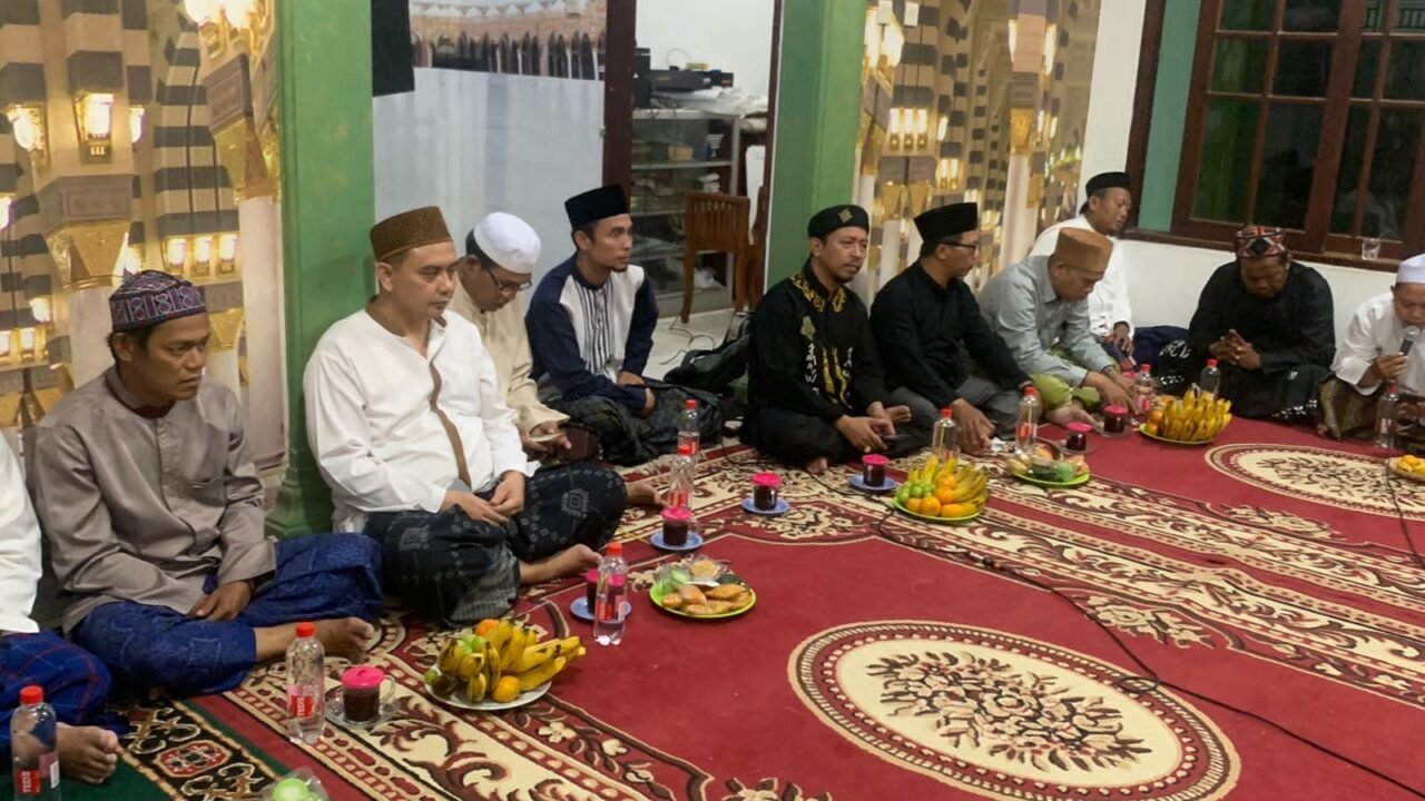 Khidmat dan Penuh Hikmah, Peringatan Maulid Nabi Muhammad SAW di Mushola At-Taufiq Cakung - Budayantara TV