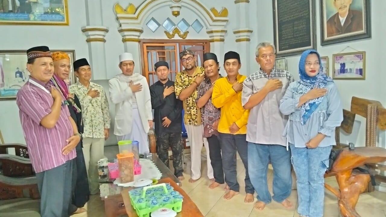 KH.Tb. Fathul Adzim Chatib Terima Kunjungan Lembaga Pemangku Adat Jayakarta: Dukung Gerakan Sadar Budaya di Kota Tua - Budayantara TV