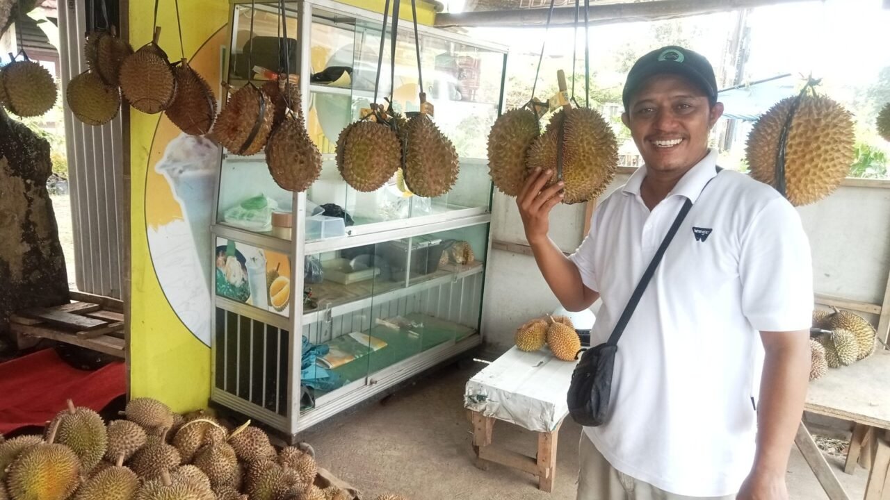 Menjelajah Surga Durian Banyumas: Gendhis Durian, Rasa, Budaya, dan Cerita dari Tanah Bawor - Budayantara TV