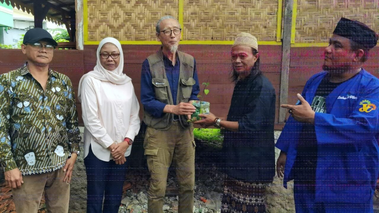 Pondok Budaya Rorotan Terima Kunjungan Ahli Konservasi Jepang, Perkuat Literasi Berbasis Warisan Daluang - Budayantara TV