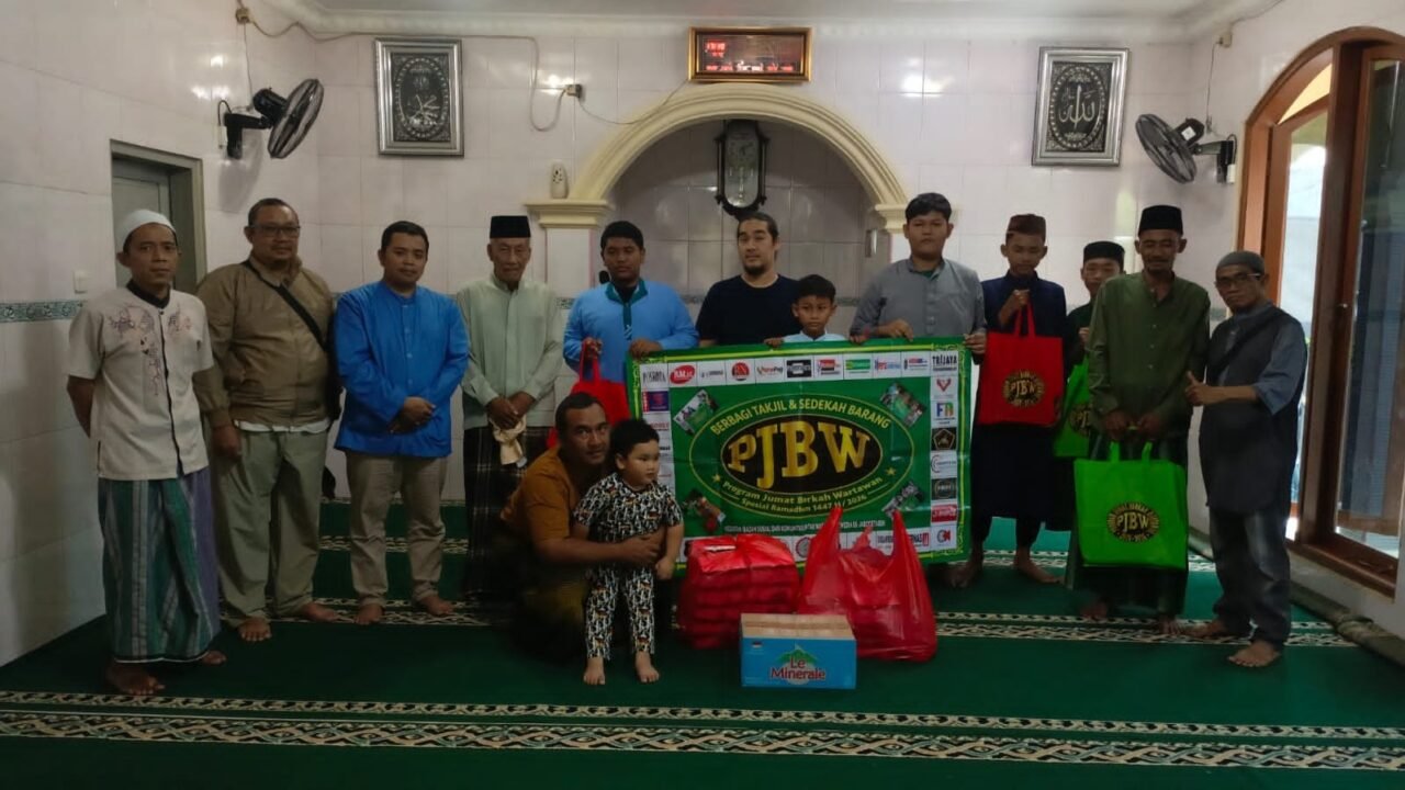 Di Mushola ‘Al Hidayah’ Kampung Karang Mulya Tangerang, PROGRAM JUMAT BERKAH Pekan ke-65 Sedekah Barang & Berbagi Takjil - Budayantara TV