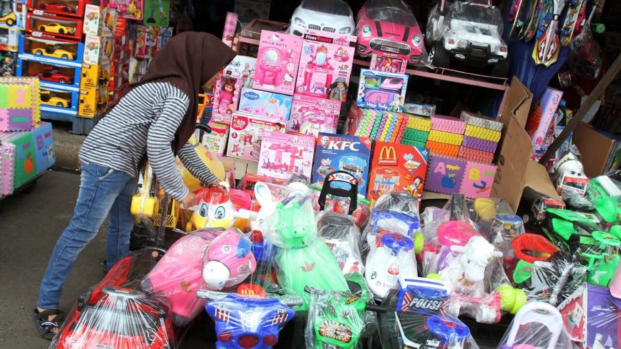 Berkah Lebaran, Pasar Gembrong Mendadak Ramai, Pedagang Raup Omzet Naik 35% - Budayantara TV
