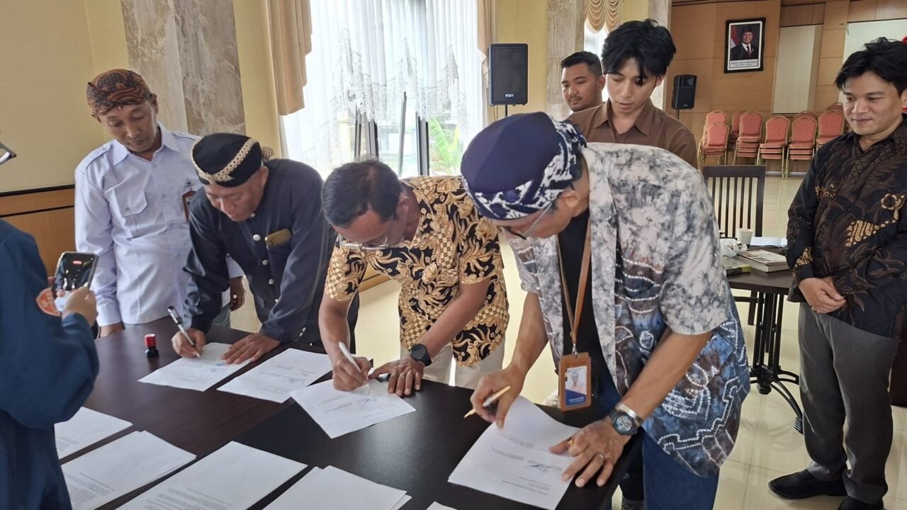 Kolaborasi Spiritual-Intelektual: Pesan Ilmu Pohon OAK dan Eyang Semar Menggema dari Pasuruan - Budayantara TV