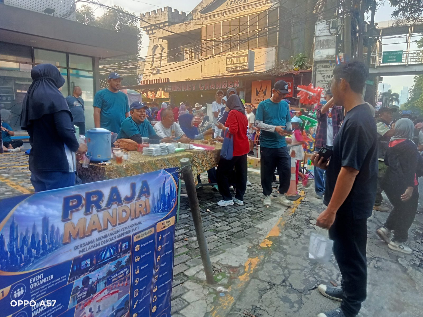 Praja Mandiri Semarakkan CFD Pondok Indah, Dorong Semangat Wirausaha Warga