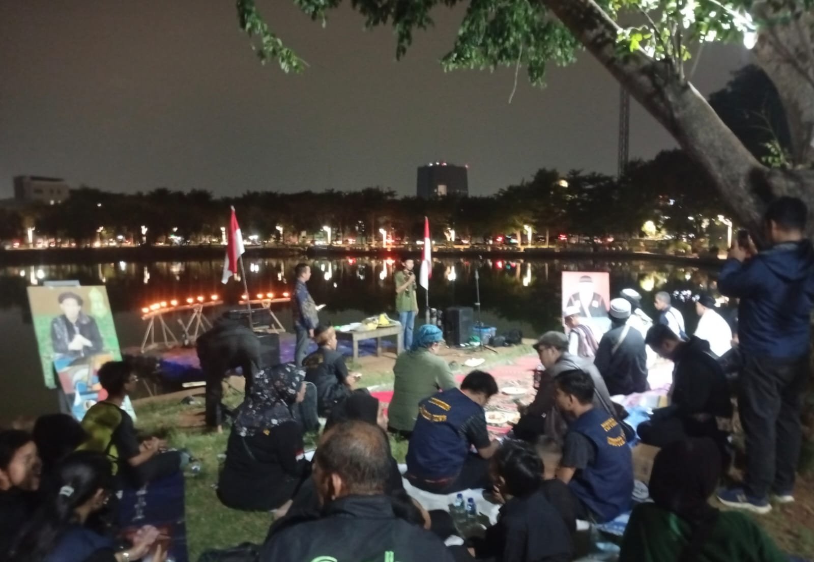 Syiar Syair Resmi Aktif Kembali, Panggung Apung Holopis Kuntul Baris Jadi Ruang Persatuan Seni dan Budaya di Danau Sunter