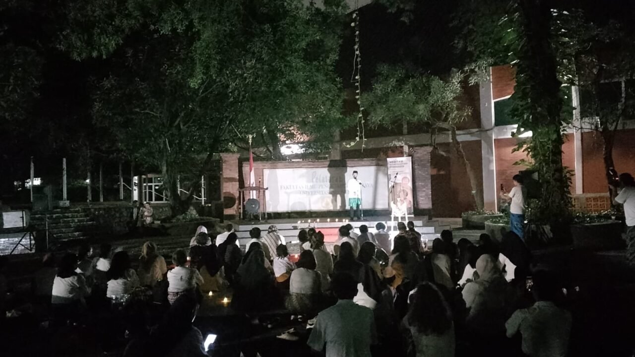 Malam Purnama Tirakatan Pancasila di UI: Kontemplasi Kebangsaan di Bawah Cahaya Blue Moon Langka - Budayantara TV