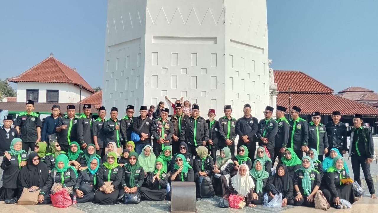 IKB Sejabodetabek Gelar Wisata Religi dan Napak Tilas Jejak Ulama Banten - Budayantara TV