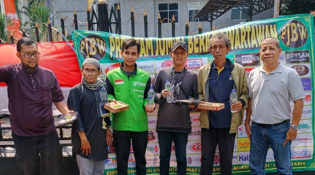 PJBW Pekan-81 Gandeng Satpol PP Jatinegara, Jumat Berkah Wartawan Tebar Kepedulian Sosial & Ikut Warnai HUT ke-499 Jakarta - Budayantara TV