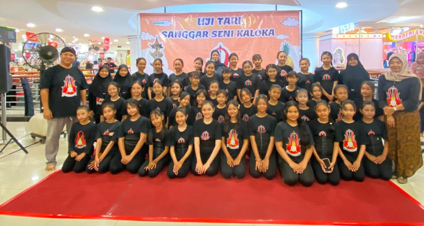 Uji Tari Sanggar Seni Kaloka Semarakkan HUT ke-81 RI di Yogya Toserba Pemalang
