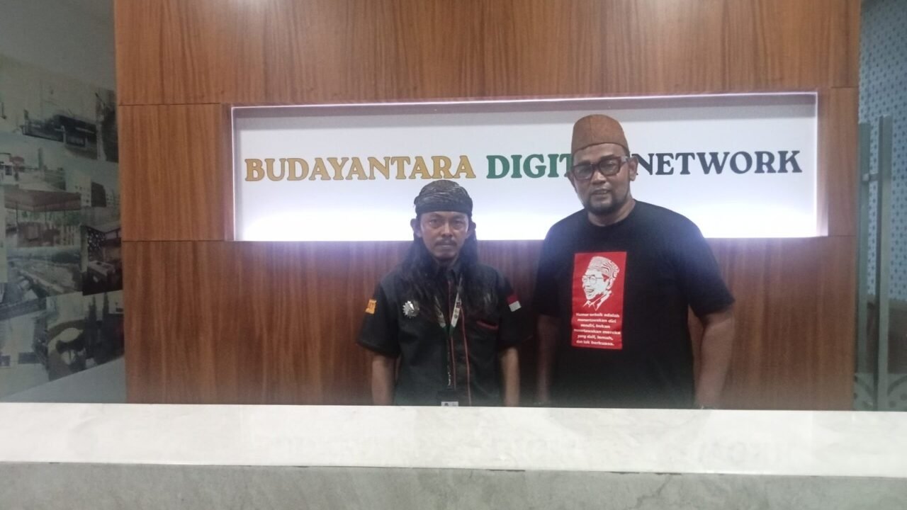 RB Suryono Mertakusuma Kunjungi Budayantara Digital Network, Perkuat Dialog Budaya dan Pelestarian Warisan Adat Samin - Budayantara TV