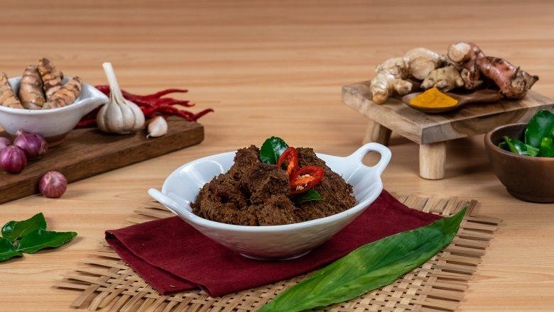 Rendang: Bukan Sekadar Makanan, Tapi Warisan Budaya Minang - Budayantara TV